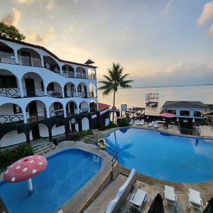 Hotel Mi Paraiso Rio Dulce